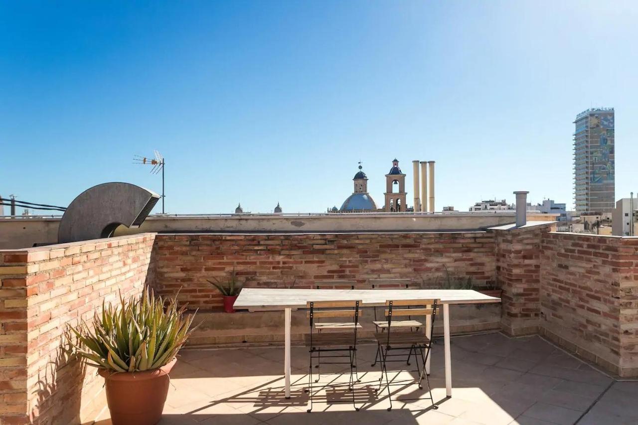 Penthouse. Old City Alicante Luaran gambar